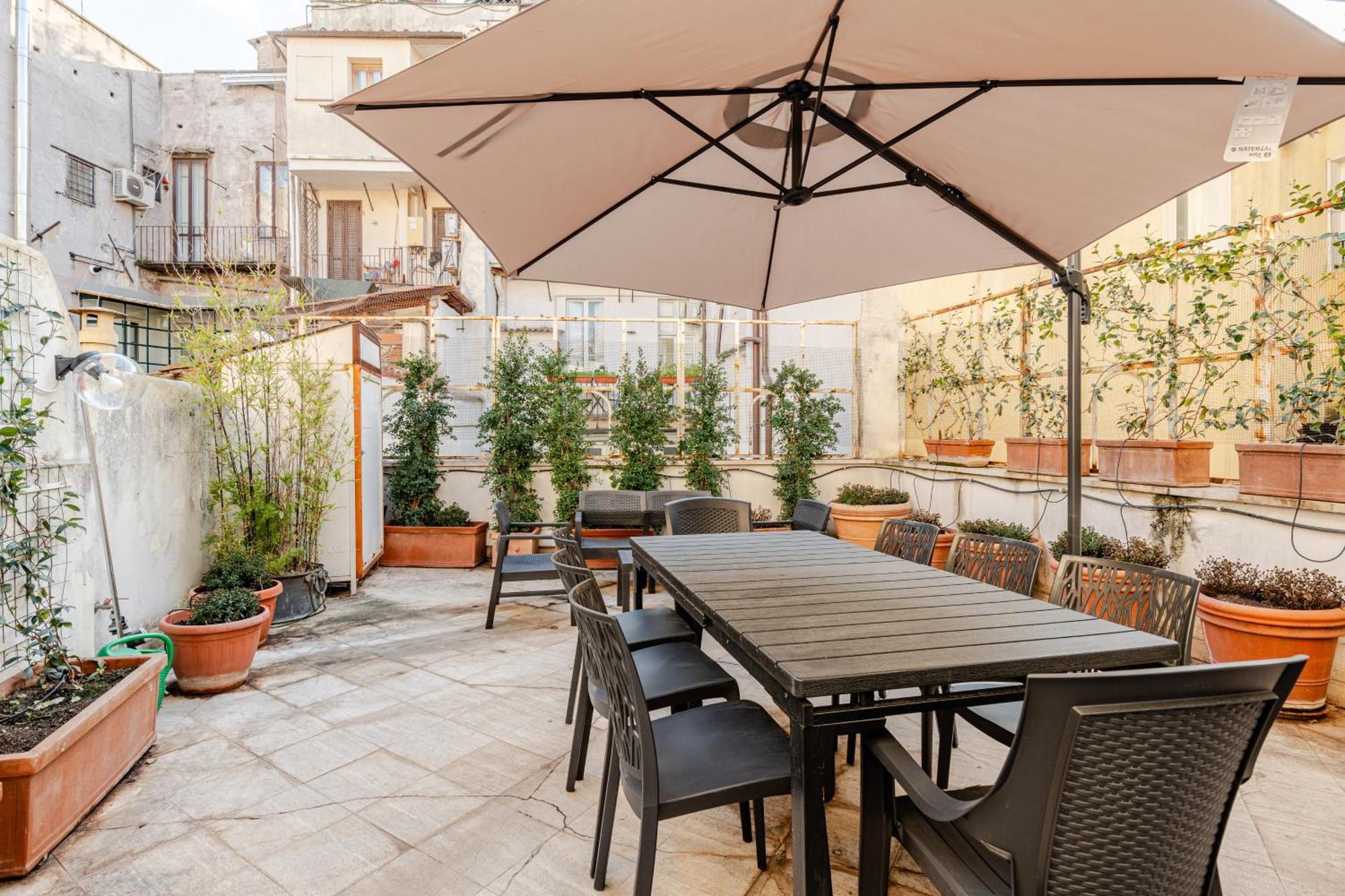 Casa Storica 4bdr Con Terrazza A Campo De Fiori Apartamento